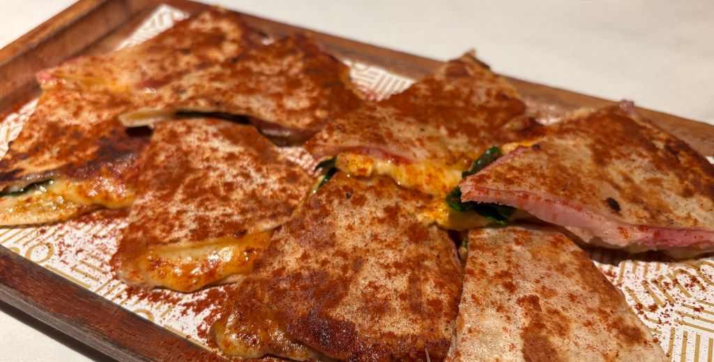 Quesadilla gallega en restaurante Diurno - Mamá tiene un Plan.