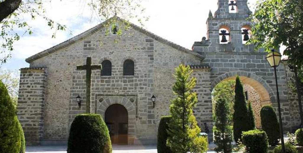 Exterior ermita Sonsoles, Ávila - Mamá Tiene un Plan.