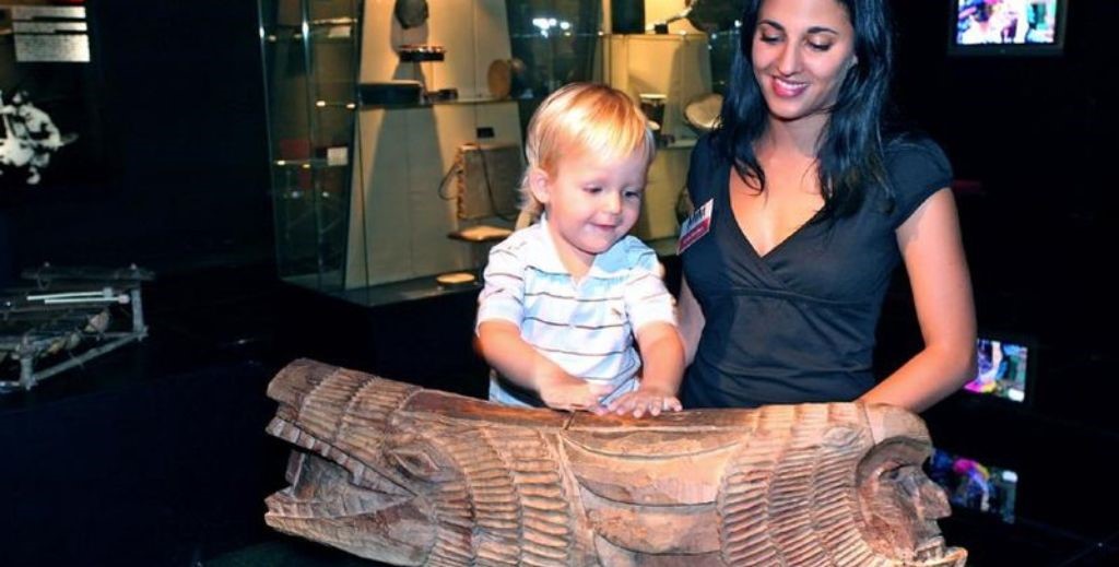 Sala "Se Ruega Tocar" en el Museo Interactivo de la Música de Málaga - Mamá Tiene un Plan.