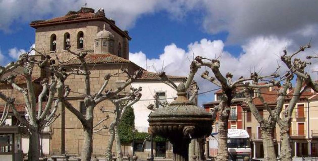 Plaza Mayor de Piedrahíta, Ávila - Mamá Tiene un Plan.