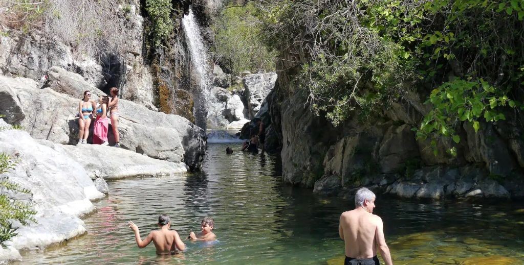Charco del Canalón en Istán, Málaga - Mamá Tiene un Plan.