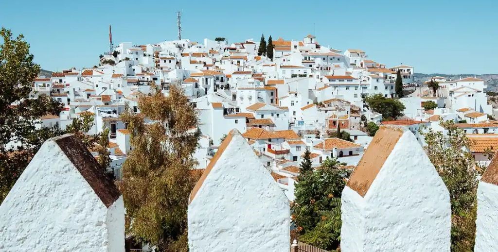 Vista de Comares, en Málaga - Mamá Tiene un Plan.