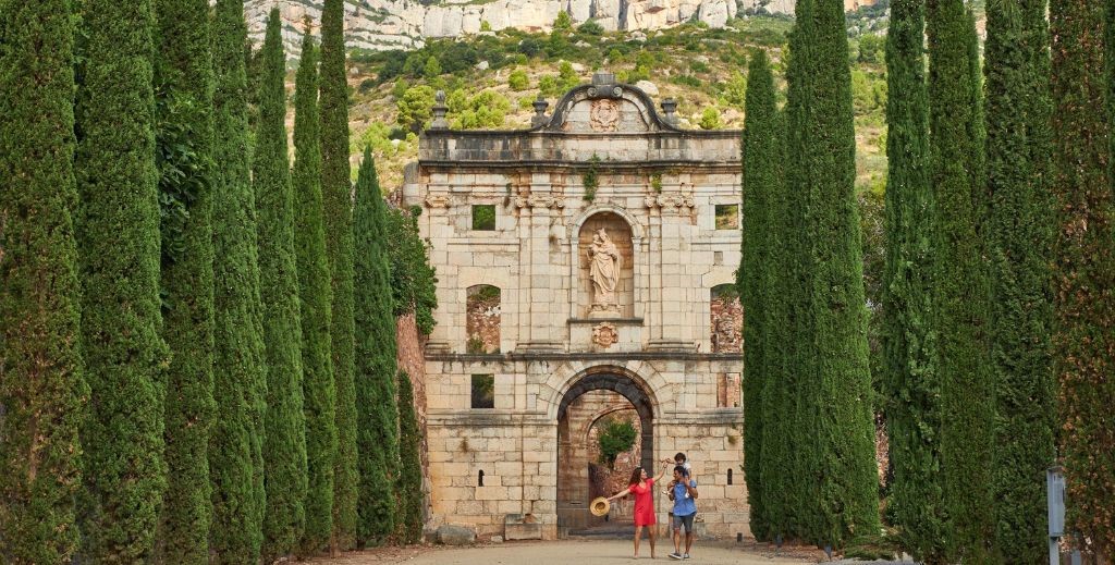 Cartuja de Escaladei, en el Priorat de Tarragona - Mamá Tiene un Plan.