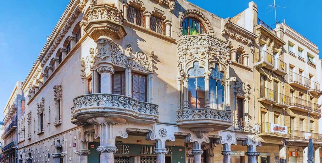 Edificios modernistas en Reus, Tarragona - Mamá Tiene un Plan.