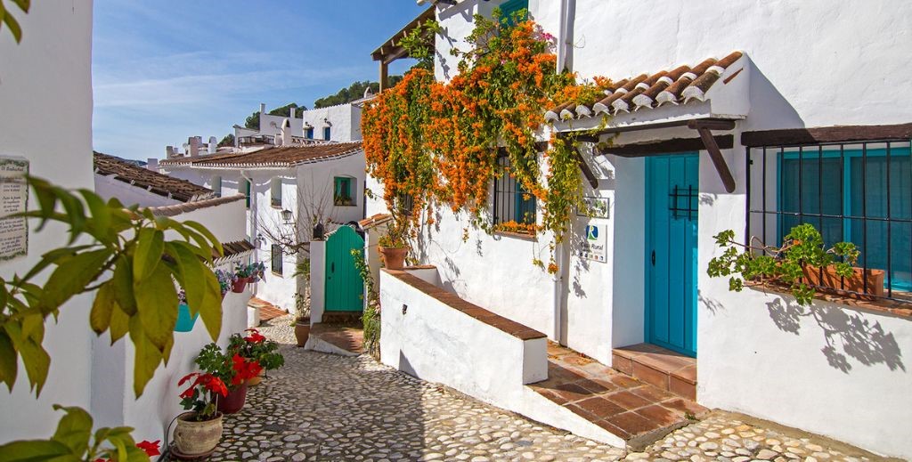 El Acebuchal, uno de los pueblos más bonitos de Málaga - Mamá Tiene un Plan.