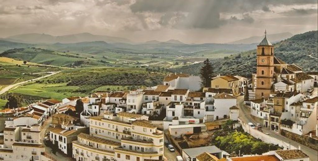 Casabermeja, Málaga - Mamá Tiene un Plan.