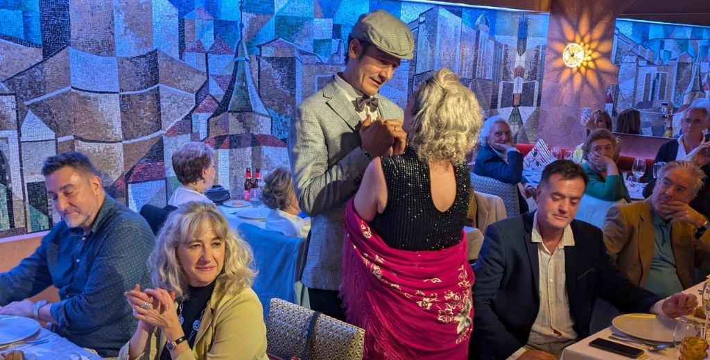 Zarzuela, ópera y jazz maridados con la mejor cocina, los planazos de El Café de la Ópera 3 cena cantada cafe de la opera mamatieneunplan 06 restaurantes con actuaciones