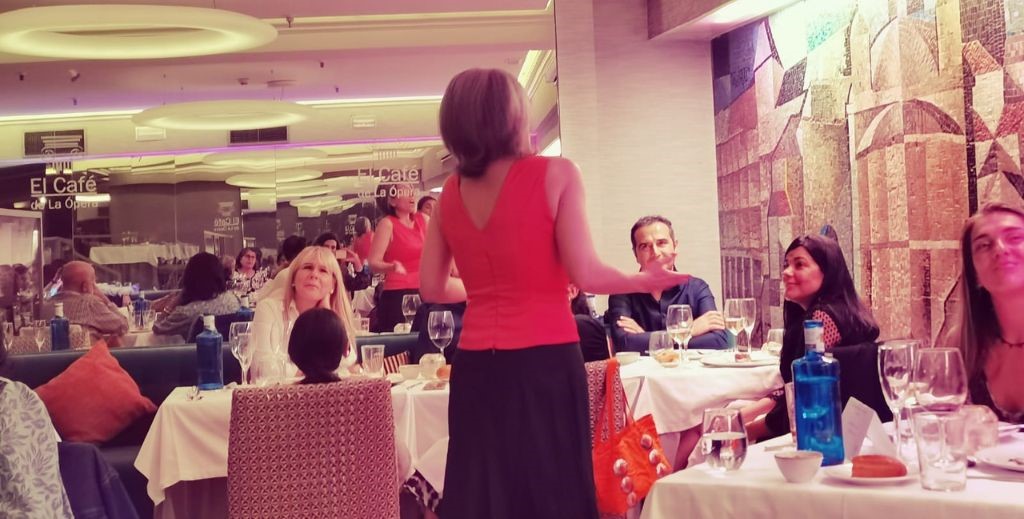 cenas con espectaculos mamatieneunplan 00 cafe de la opera
