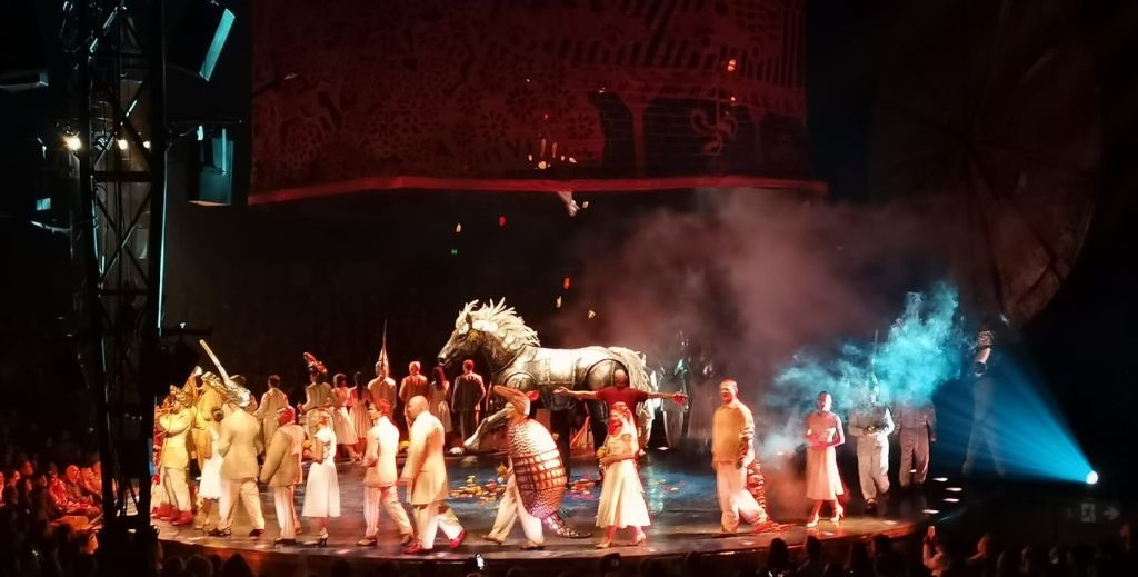 cirque du soleil luzia mamatieneunplan 06 circo del sol