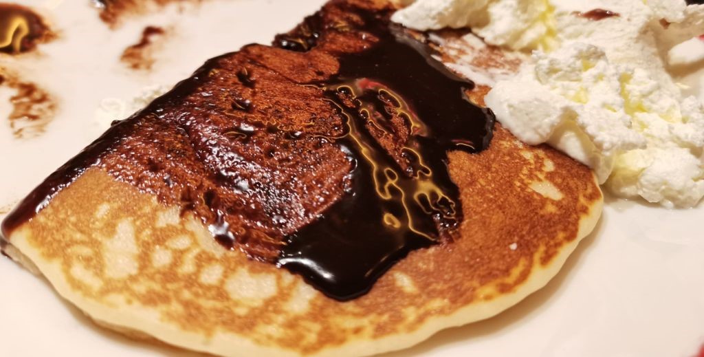 Hemos probado unos sándwiches de pastrami, txangurro y pollo picante y ¡nos han encantado! 4 comer sandwiches con ninos vips mamatieneunplan 03 sandwiches txangurro pastrami pollo picante vips