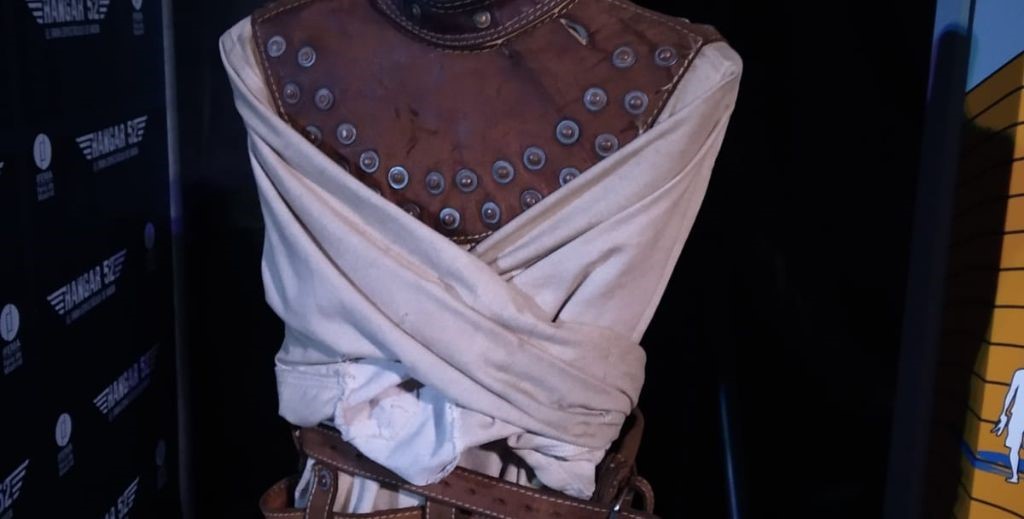 Camisa de fuerza de Mago Yunke - Mamá Tiene un Plan.