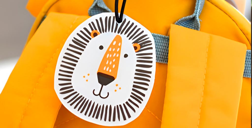 Impresión de Pegatinas Personalizadas para material escolar: Guía Práctica y Consejos 1 pegatinas 00 mamatieneunplan