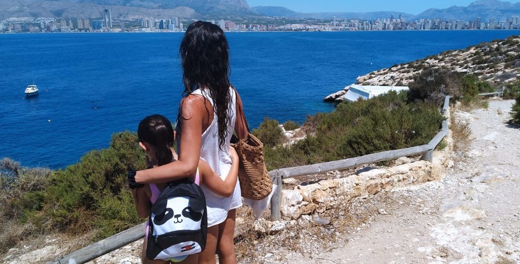 Isla de Benidorm - Mamá Tiene un Plan.