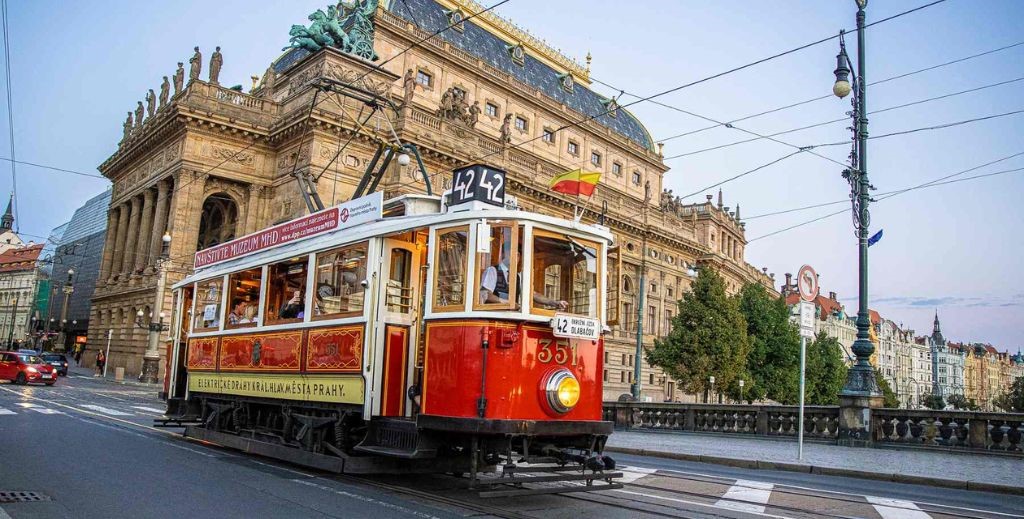 planes diferentes en praga mamatieneunplan 15 praga con ninos