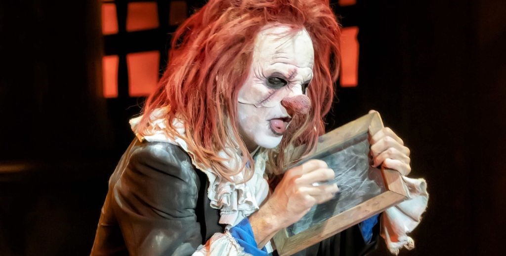 requiem suso silva circo horrores mamatieneunplan 00 planes papa y mama