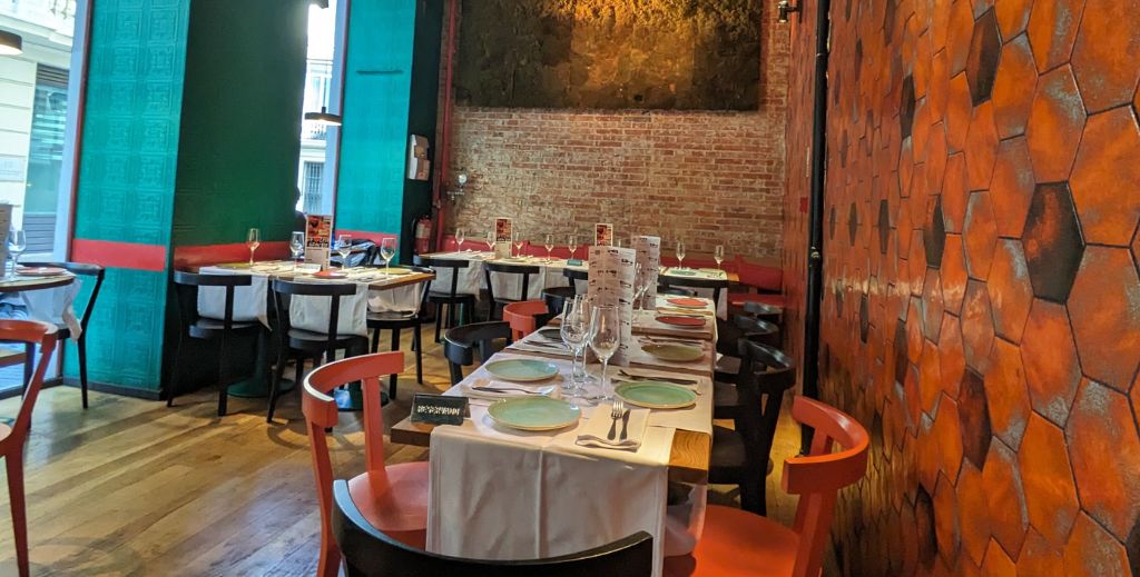 restaurantes con ninos centro de madrid mamatieneunplan 05 mercado de la reina 10