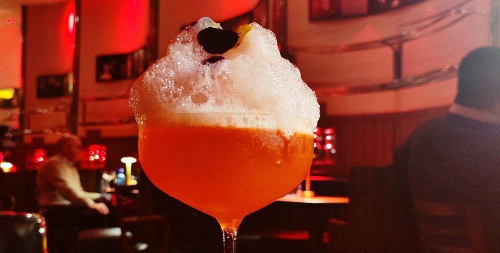 Celebramos San Valentín de la mejor manera: disfrutando del menú "Amores Cerdos" de Mercado de la Reina 10 10 restaurantes con ninos madrid mamatieneunplan 07 amores cerdos mercado de la reina