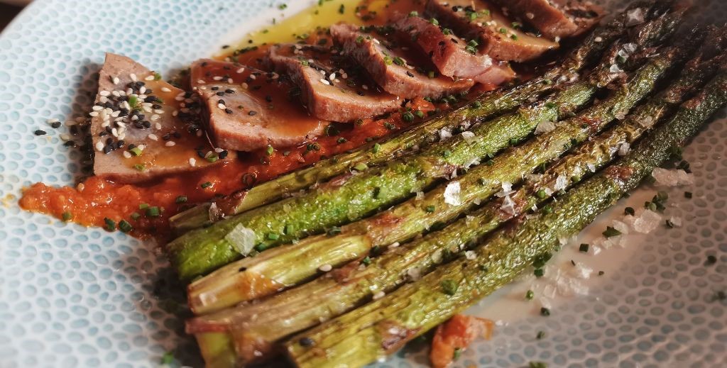 Celebramos San Valentín de la mejor manera: disfrutando del menú "Amores Cerdos" de Mercado de la Reina 10 7 restaurantes con ninos madrid mamatieneunplan 10 amores cerdos mercado de la reina