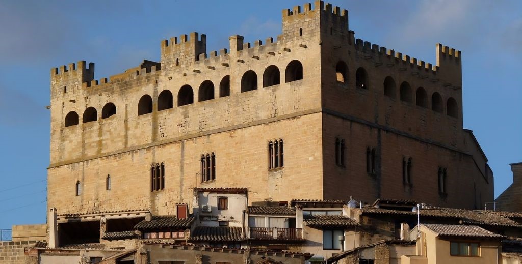 Castillo de Valderrobres en Teruel - Mamá Tiene un Plan.