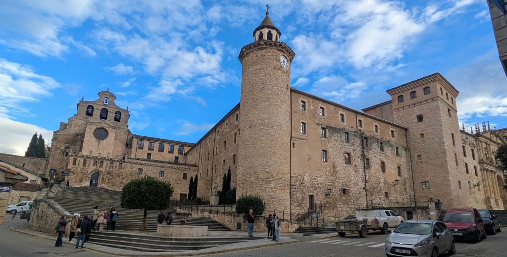 Monasterio de San Salvador de Oña - Mamá Tiene un Plan.