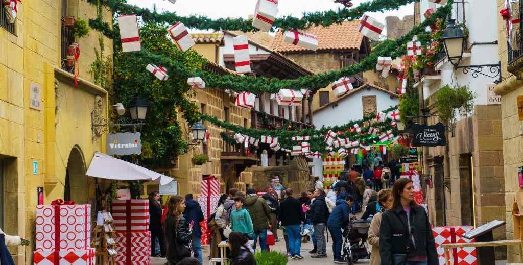 El Poble Espanyol en Navidad - Mamá tiene un Plan.