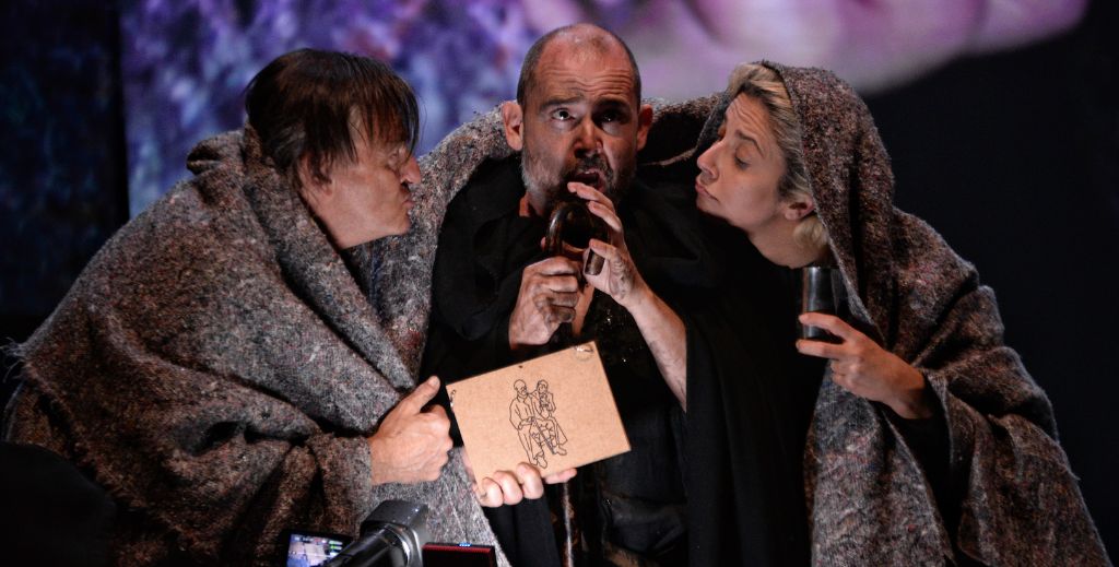 lazarillo mamatieneunplan 01