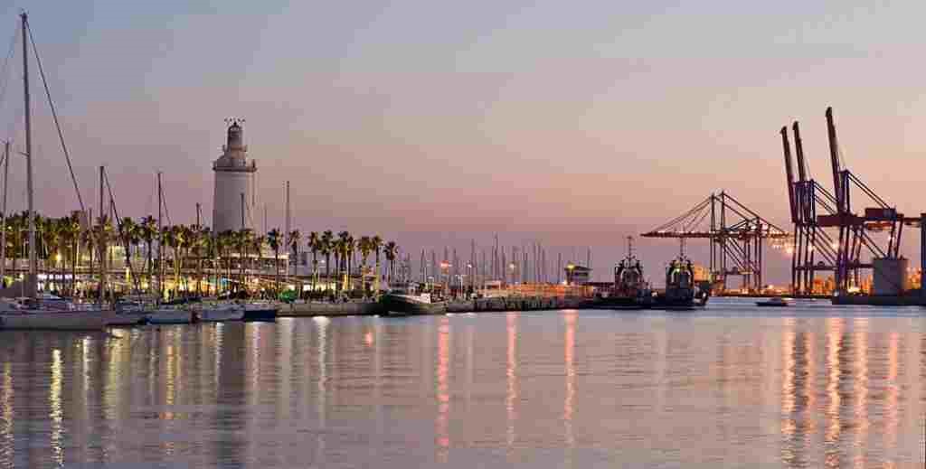 El puerto de Málaga es uno de los más bonitos del mundo - Mamá tiene un Plan.