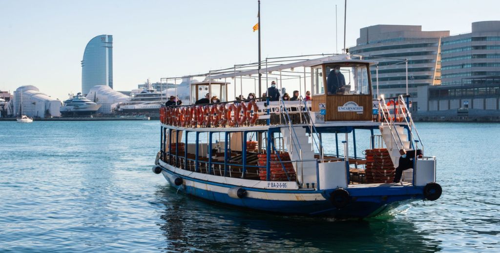 Paseo en Golondrina por Barcelona - Mamá tiene un Plan.