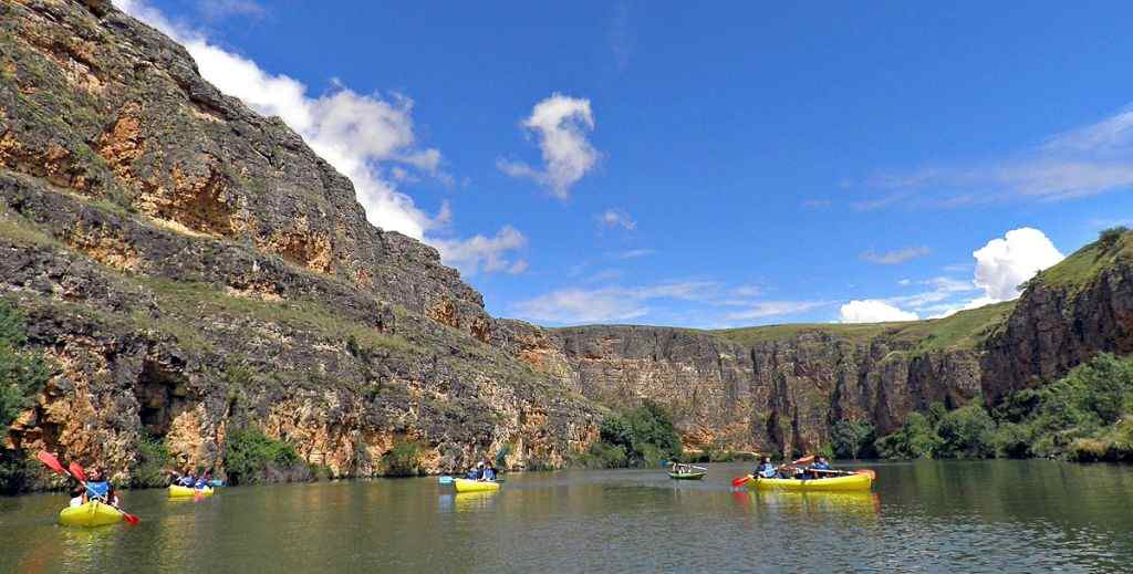 Piragüismo en las Hoces del Río Duratón - Mamá tiene un Plan.