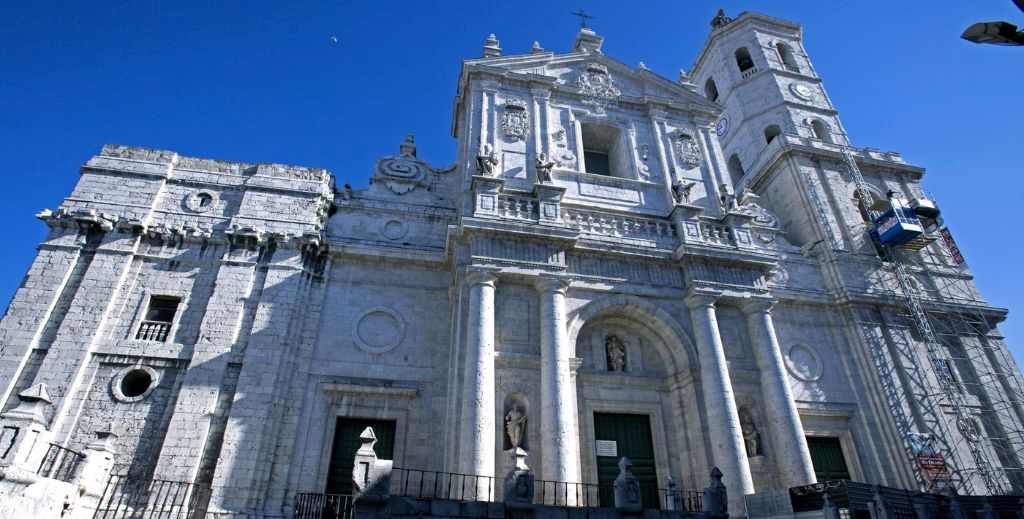 Catedral de Valladolid con niños - Mamá tiene un Plan.