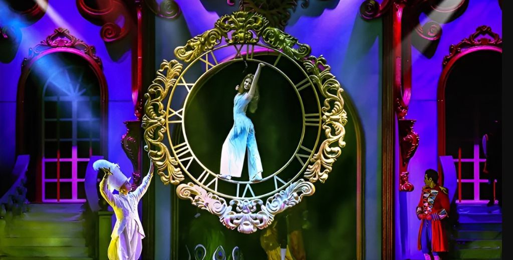 Imagen de escena de Cenicienta, la versión circense de La Fiesta Escénica.