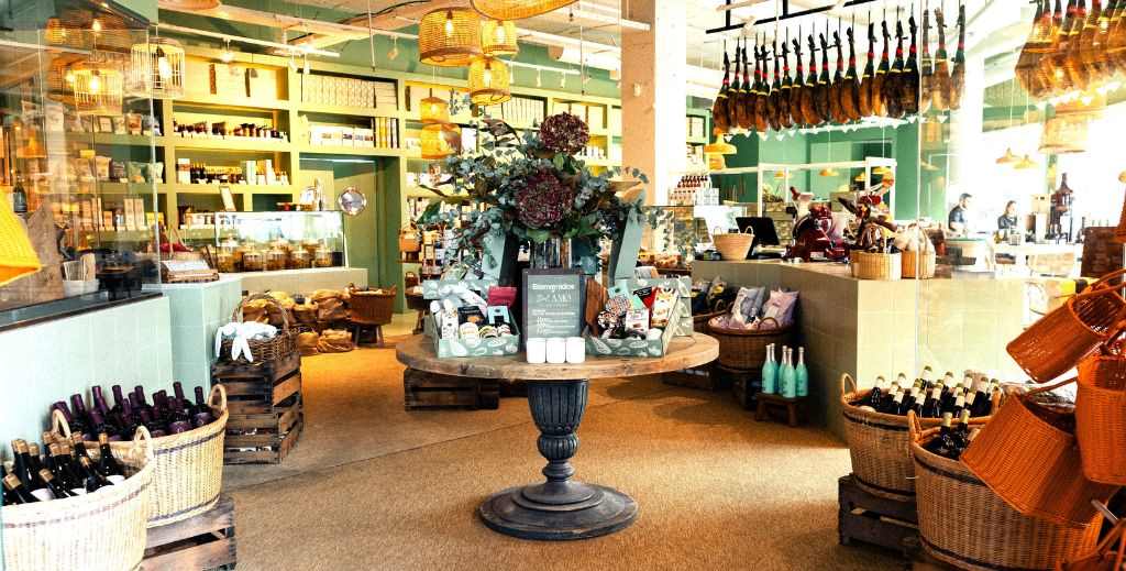 Del Amo - Mamá tiene un Plan.