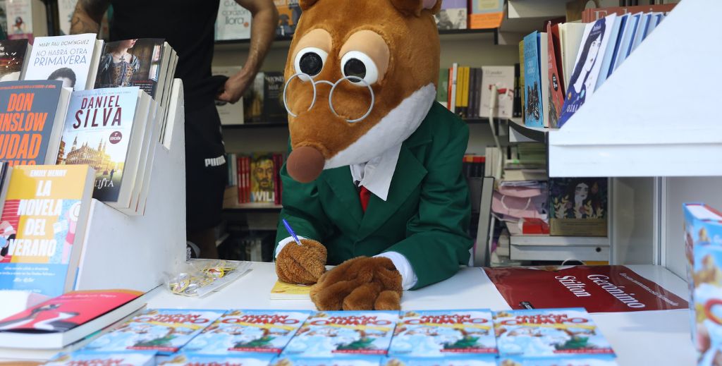 Feria del Libro de Madrid con niños: una aventura lectora para disfrutar en familia 1 Geronimo Stilton Feria del libro de madrid mamatieneunplan 00