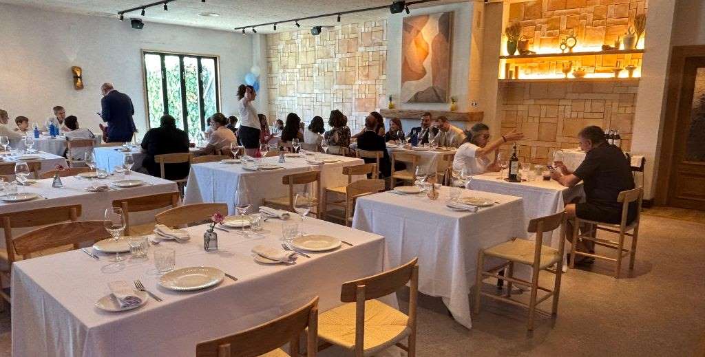 La Candela de Triana, un restaurante perfecto con niños: buena comida, terraza y actividades infantiles 5 la candela de triana restaurante con ninos mamatieneunplan 05