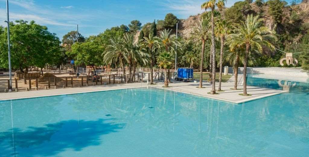 Piscina del Parque de la Creueta del Croll - Mamá tiene un Plan.