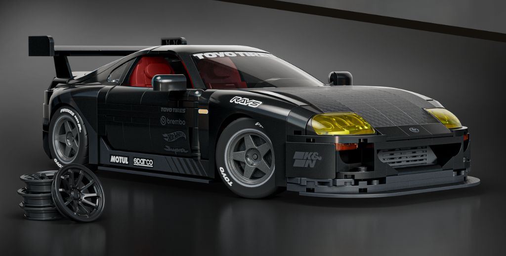 Mattel Brick Shop amplía su línea de productos con 7 nuevos sets de construcción este otoño 3 Mattel Brick Shop '94 Toyota Supra MKIV - Mamá tiene un Plan.