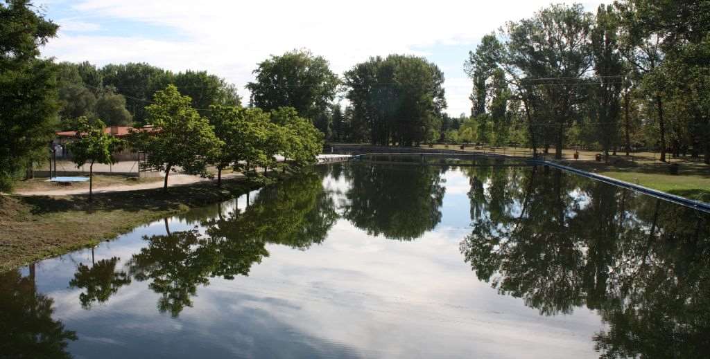 El parque de El Soto, en el entorno del río Nela, es otras opción refrescante en Burgos - Mamá tiene un Plan.