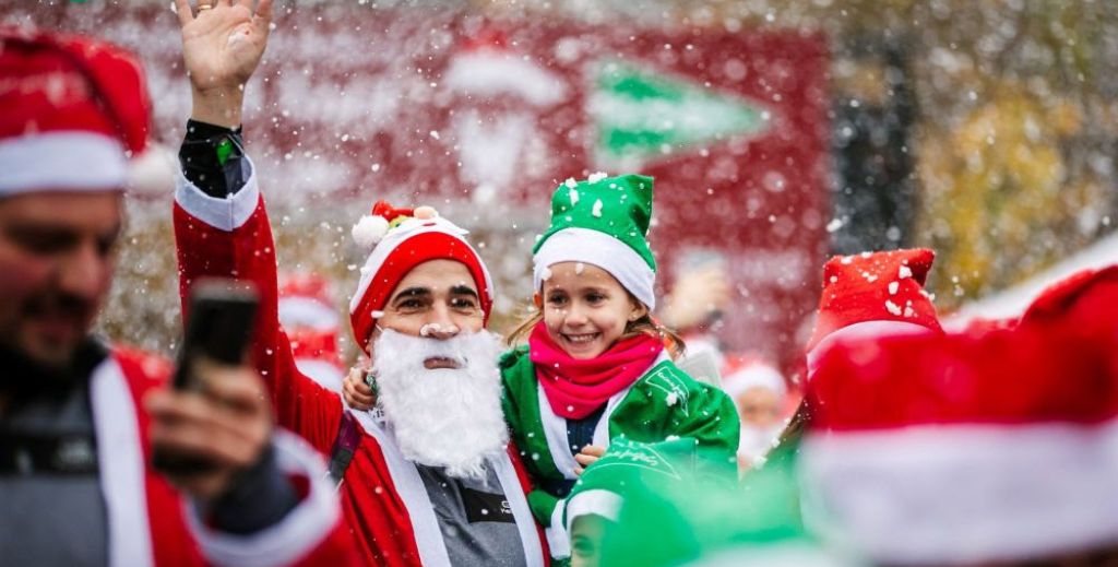 MAMA TIENE UN PLAN La carrera de papa noel el corte ingles 1