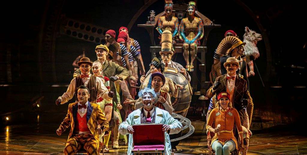 Kurios de Cirque du Soleil - Mamá tiene un Plan.